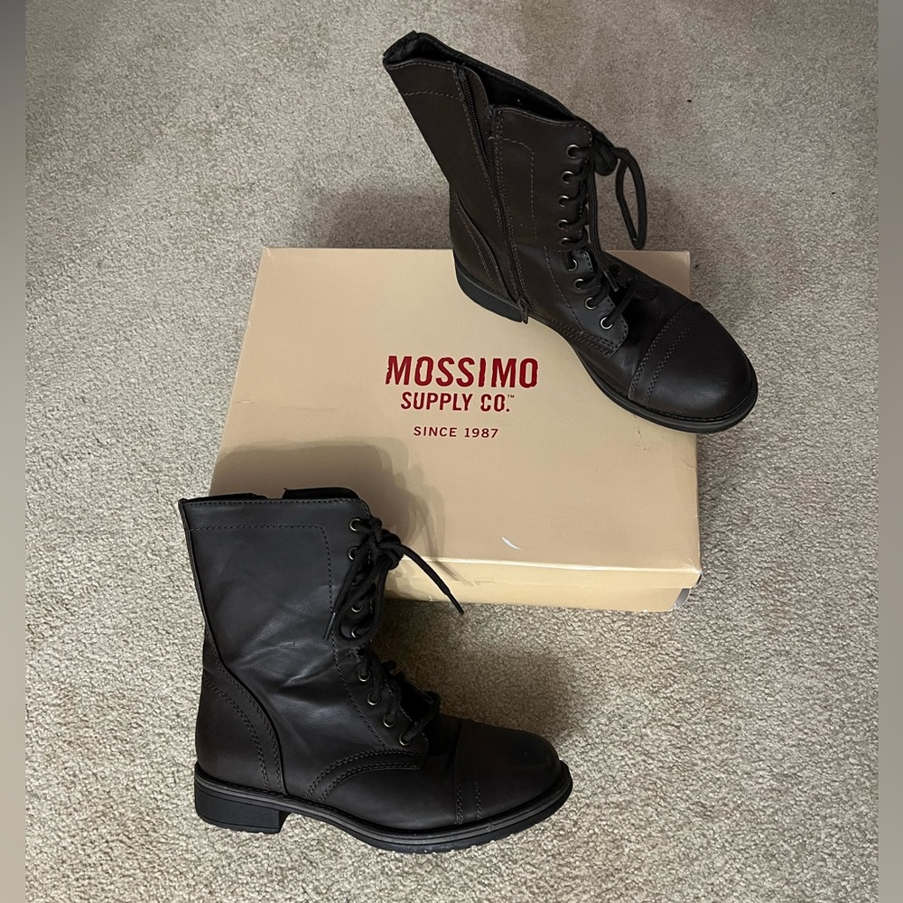 Mossimo Supply Co. Gwen Boots Chocolate Size 8